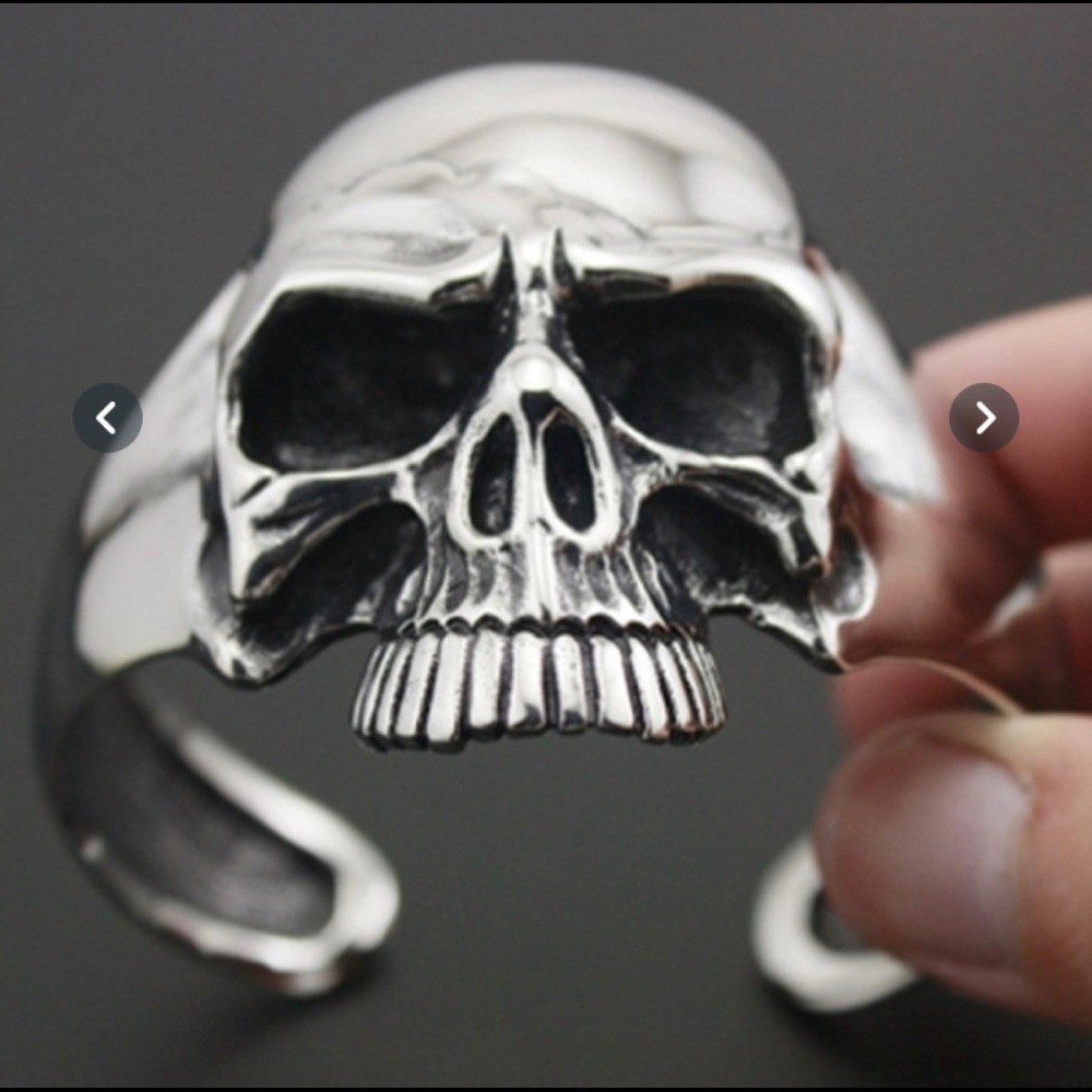 Biker bangle
